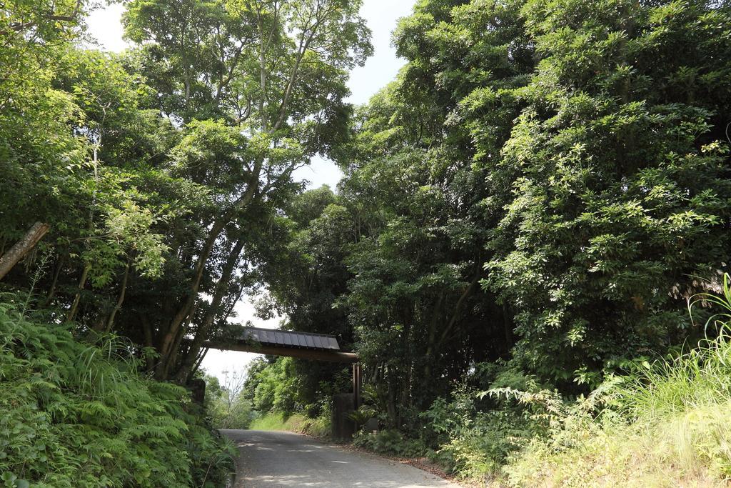 Onsensui Pool & Fufu Rotenburo No Hanareyado Yurian Ibusuki Exterior foto